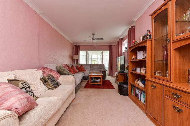 Lymington Road, Westgate-On-Sea photo 4