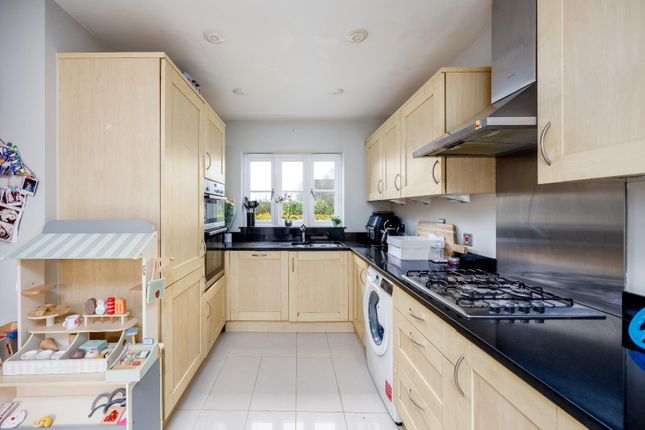 33, Nassau Drive, Crowborough photo 4