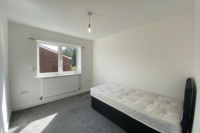 Flat to rent in Prestwood Close, High Wycombe