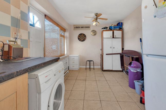 99, Cantley Manor Avenue, Doncaster photo 4