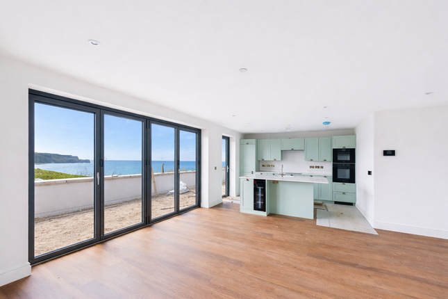 Villa One, Whitby photo 4