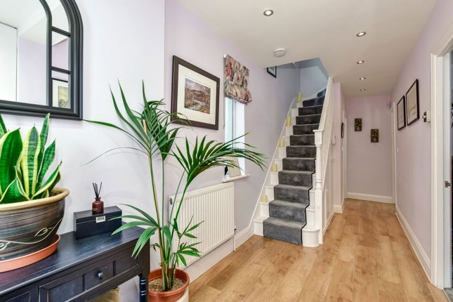 178, Links Way, Rickmansworth photo 2