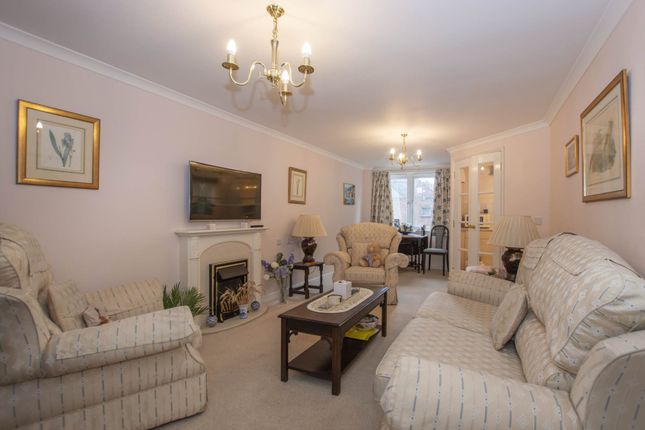 41, Warminger Court, Norwich photo 2
