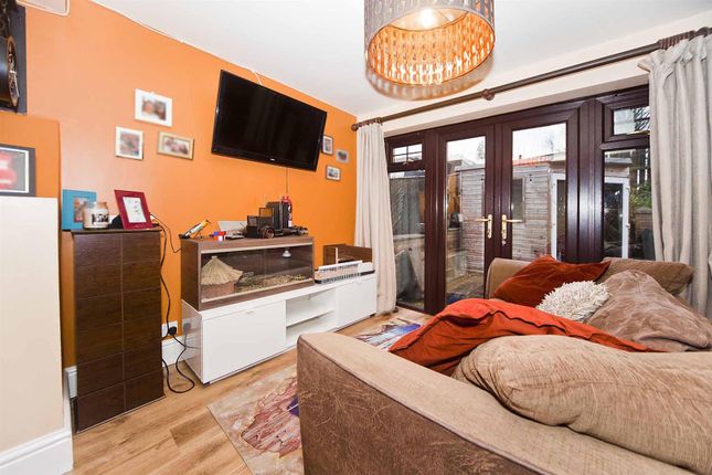 23, Barsloan Grove, Peterlee photo 4