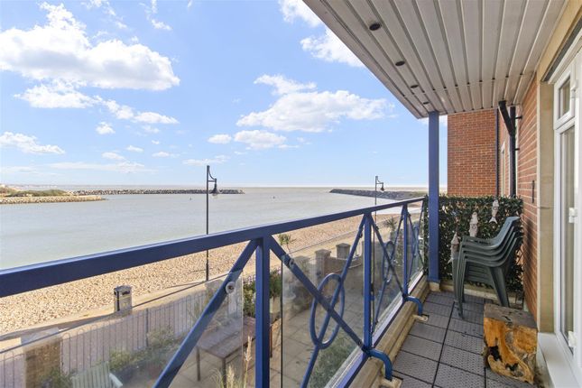 Anguilla Close, Eastbourne photo 4