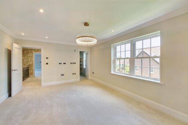 Semi-detached house for sale in Christchurch Crescent, Radlett