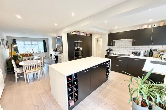 188, Henley Drive, Camberley photo 2