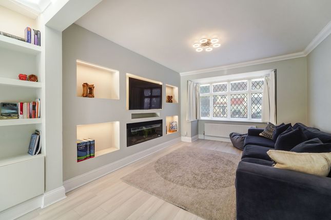 102 Chatsworth Road, Sutton photo 4