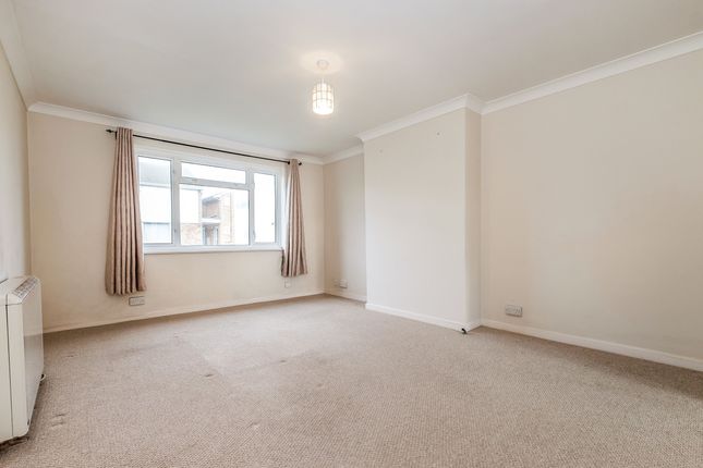 7, St. Malo Court, Ferring photo 4