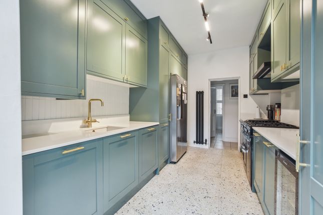 Flat for sale in Liverpool Road, London