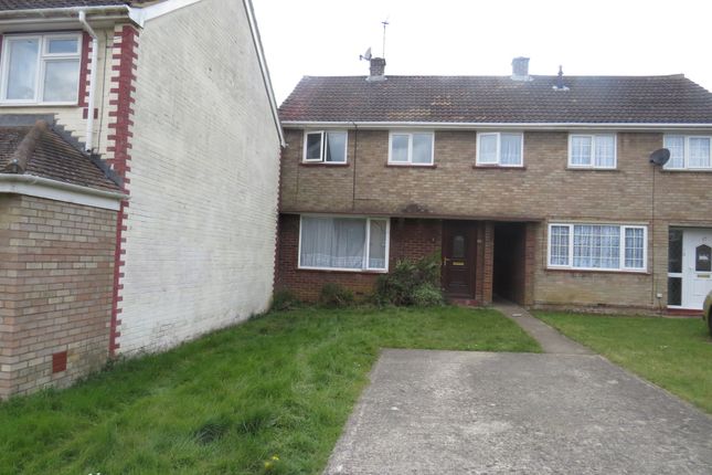 Terraced house for sale in Caernarvon Crescent, Bletchley, Milton Keynes