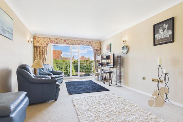Flat 10, Rosebank, Colchester photo 4