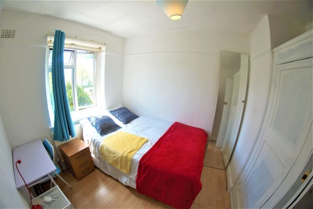 Thumbnail Room to rent in Jeymer Avenue, London