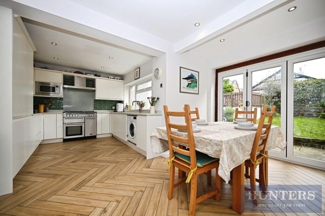 15, Belmont Grove, Leeds photo 4