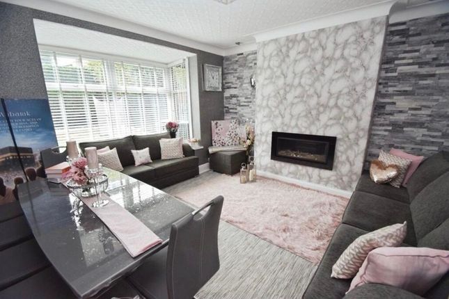 14 High Park Drive, Bradford photo 2