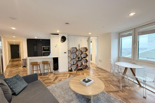 Flat 161, Eagle Point, City Road, London photo 2