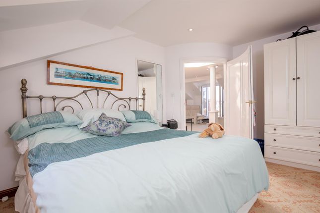 Flat for sale in St. Thomas Street, Ryde