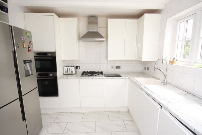 12, West View, Letchworth Garden City photo 4