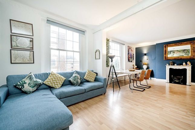 Flat for sale in Fitzjames Avenue, London