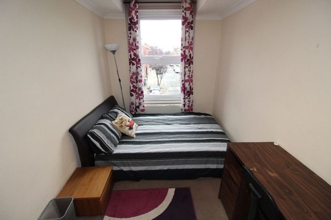 Terraced house to rent in Eldon Street, Preston, Lancashire