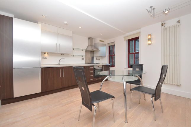 Thumbnail Flat to rent in Quaker Street, Spitalfields