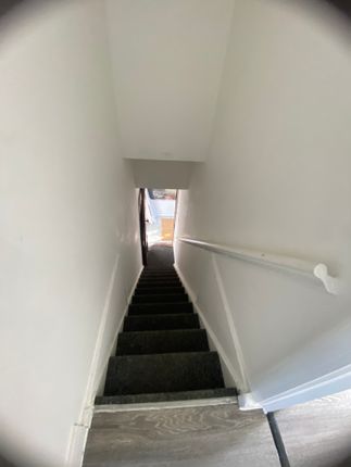 79, sibley grove, London photo 2