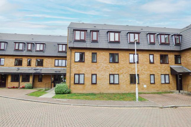 Property for sale in Pilots Place, Gravesend, Kent