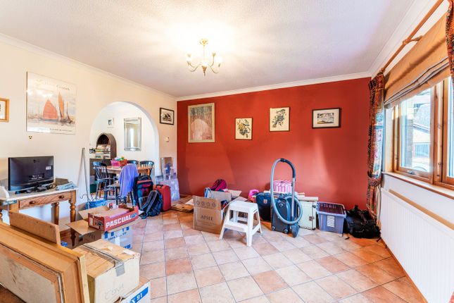 10, Maes Cottage Estate, Rhayader photo 4