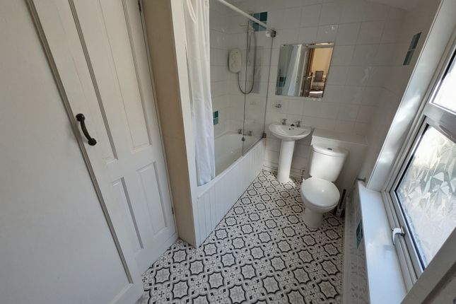 28, Hoopern Street, Exeter photo 4