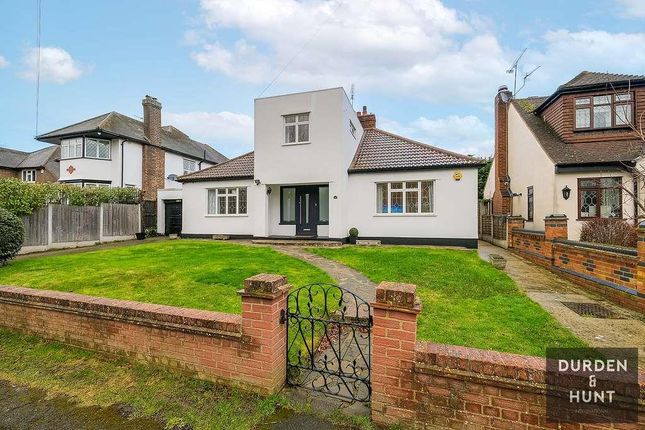 Thumbnail Detached house to rent in Brook Rise, Chigwell
