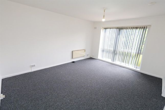 Flat 4, St Michaels Court,, Eccles photo 4