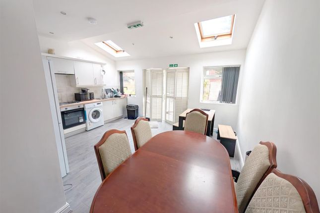 46, Worsley Road, Manchester photo 5