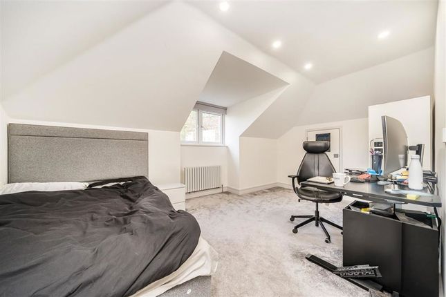 17A, Bermans Way, London photo 4