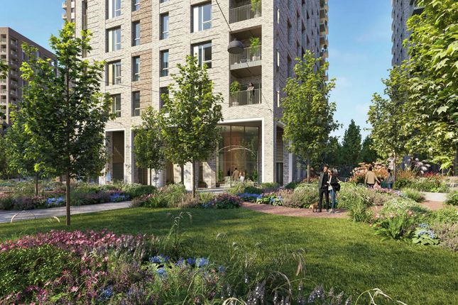 Flat for sale in Joseph Avenue, Friary Park, London