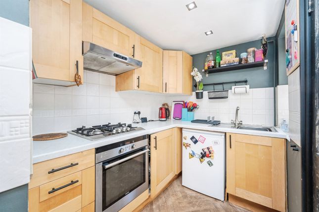 22, Slater Street, High Wycombe photo 4