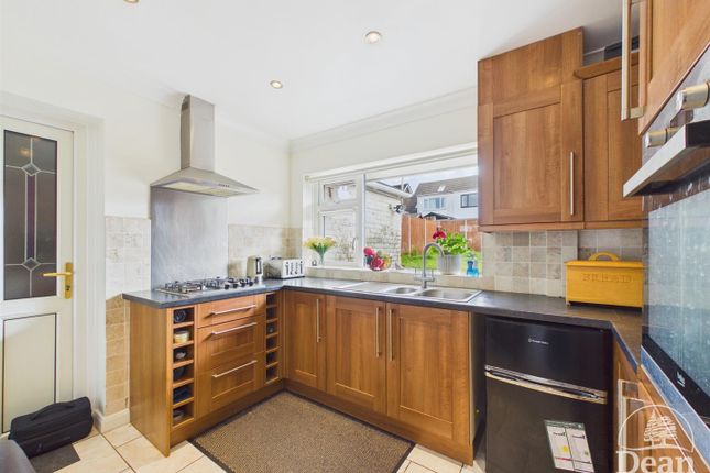 49, Lancaster Drive, Lydney photo 3