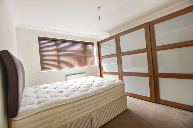 37, Alton Close, Kent photo 4