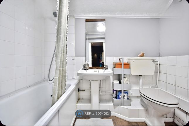 Flat   Milton Street, Maidstone photo 5