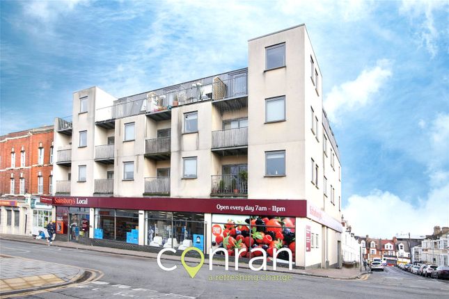 Flat to rent in Floyd Road, Charlton
