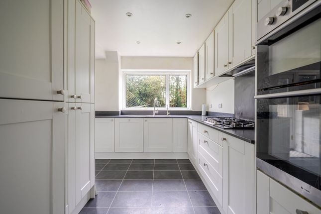 43 Gainsborough Drive, Ascot photo 4