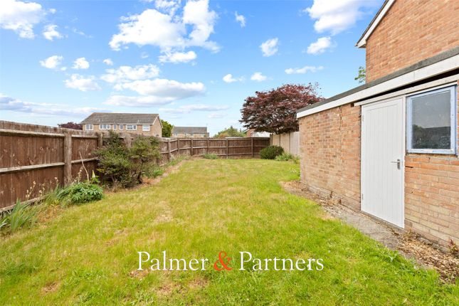 49, Broome Grove, Colchester photo 3