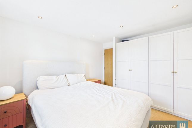 2 Rodley Lodge,, Town Street, Leeds photo 3
