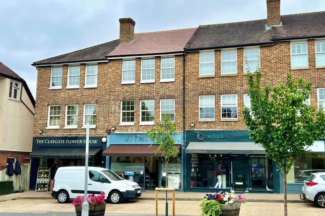 Thumbnail Flat for sale in Hare Lane, Claygate, Esher