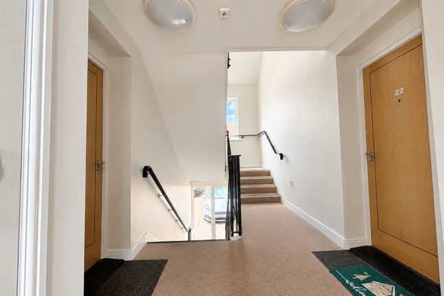 Flat 23, The Cedars, Hazelmere photo 3