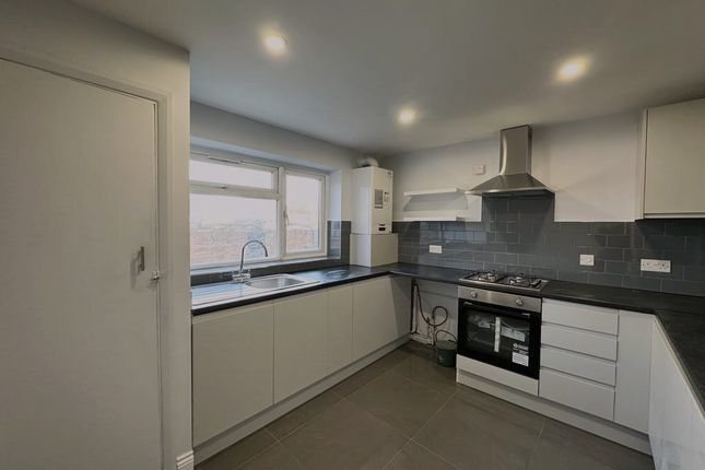Flat for sale in Bowrons Avenue, Wembley
