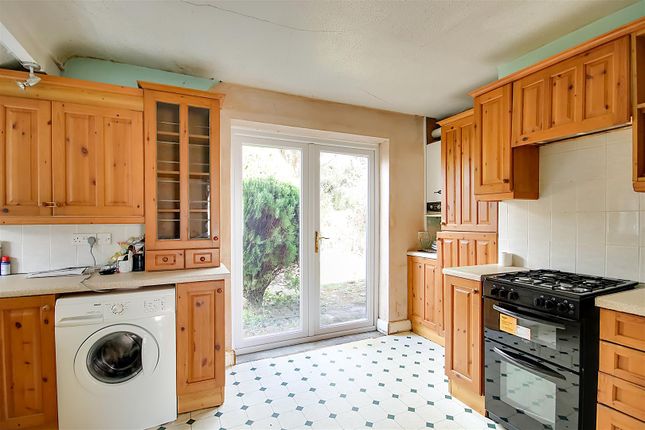 12, Seldens Way, Worthing photo 2