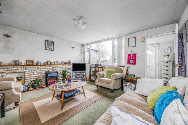 7, Wendover Road, Havant photo 4