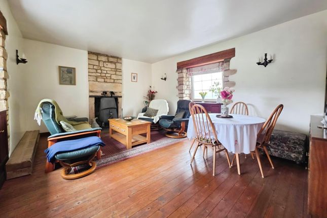 The Yew Tree, Walls Quarry, Stroud photo 4