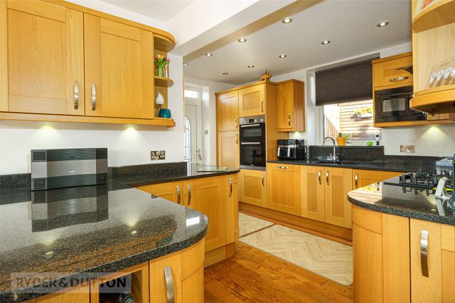 Stoneleigh, West Yorkshire photo 4