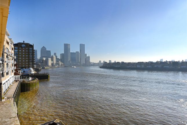 Flat for sale in Old Sun Wharf, 40 Narrow Street, Limehouse, London
